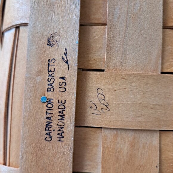 VTG Carnation Basket Wood Texas Military Fort Hood Officer Wives Club Quilt - Picture 4 of 15